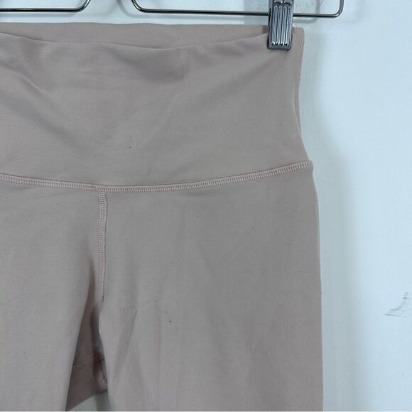 Alo Yoga High Waist Airbrush Capri Legging in Pink Mauve Size S - Picture 2 of 9